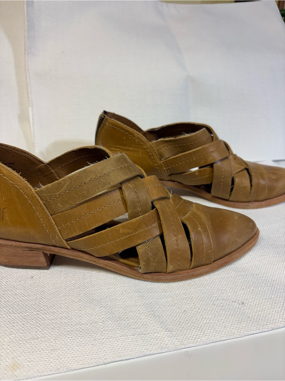 Frye Woven Cutout Leather Women’s Flats - Tan